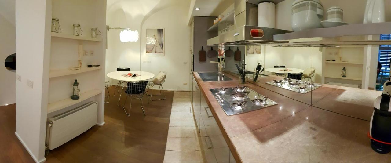 Giulia'S Luxury Trevi Appartamento Roma Esterno foto